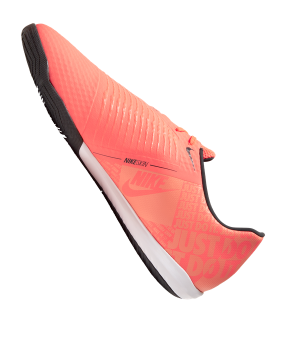 nike phantom venom ic