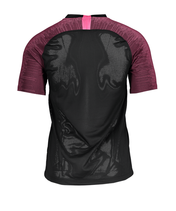 nike strike t shirt